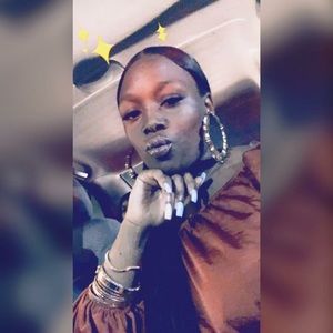 Meet your Posher, Lamarah